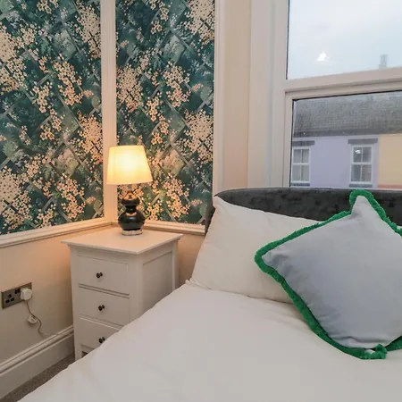 29 Garnet Street * Saltburn-by-the-Sea