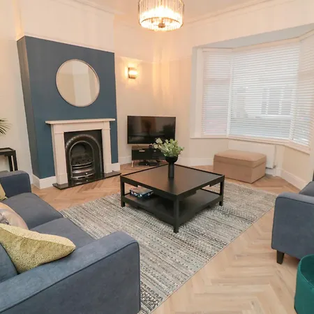 29 Garnet Street * Солтберн-бай-те-Си